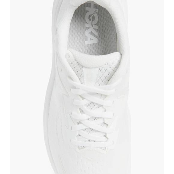 HOKA W CLIFTON 9 White Sneakers Minimalist Design Chunky Sole Brand New in Box - Picture 15 of 16